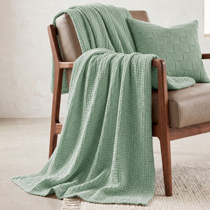 MUSLIN BLANKET